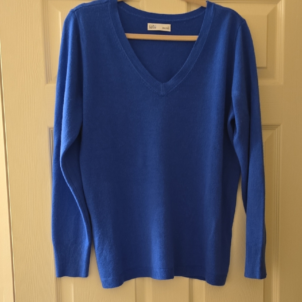 Croft & Barrow Vibrant Royal Blue V-Neck Sweater